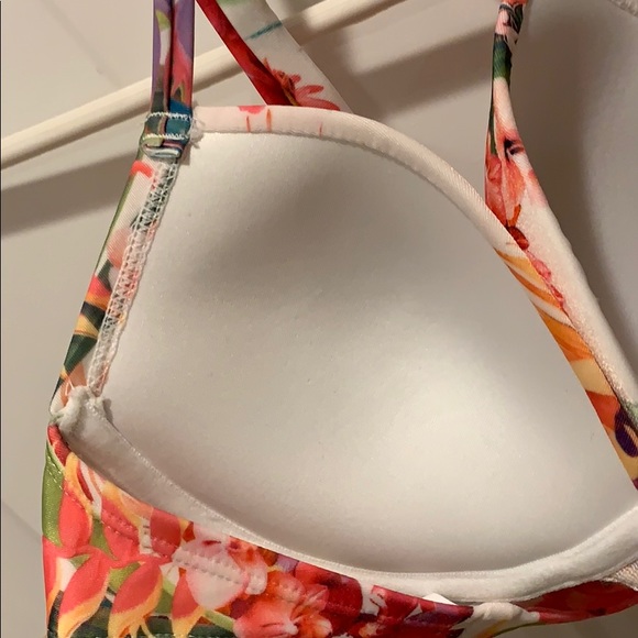Padded bikini floral top - Picture 3 of 4